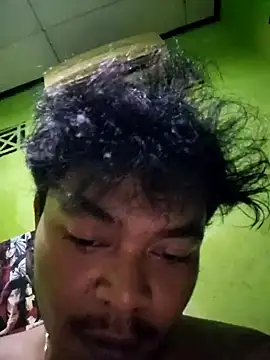 Snapshot of bagasFreedom chatting on February 12, 2026, 6:58 pm bagasFreedom online show from February 12, 2026, 6:58 pm