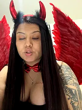 Snapshot of naomy26 chatting on November 1, 2025, 8:27 am naomy26 online show from November 1, 2025, 8:27 am