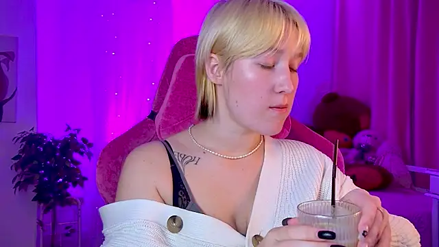 CinBellamy online show from September 29, 2025, 3:00 am