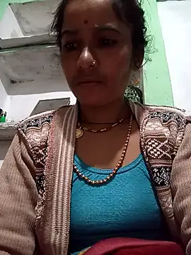 MISS LOVE 001 online show from December 5, 2025, 6:26 pm