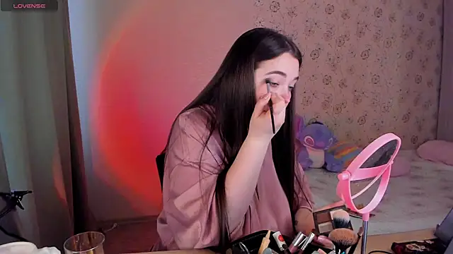 Alice next door online show from April 19, 2026, 10:58 am