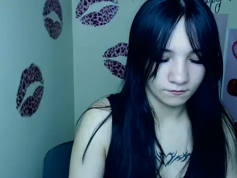 Em7MaA online show from September 13, 2025, 6:08 pm