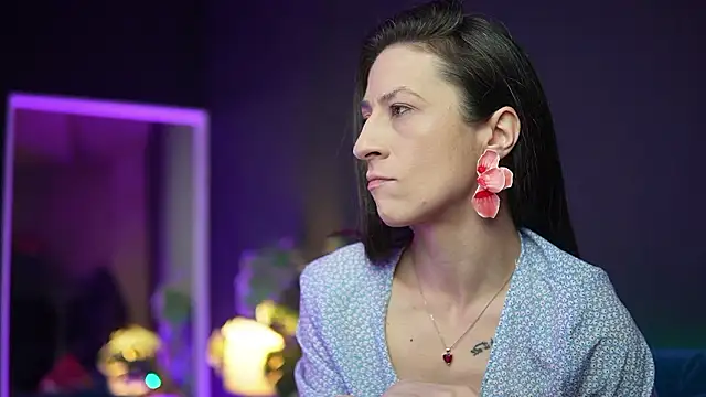 RubyRosa online show from February 17, 2026, 9:43 pm