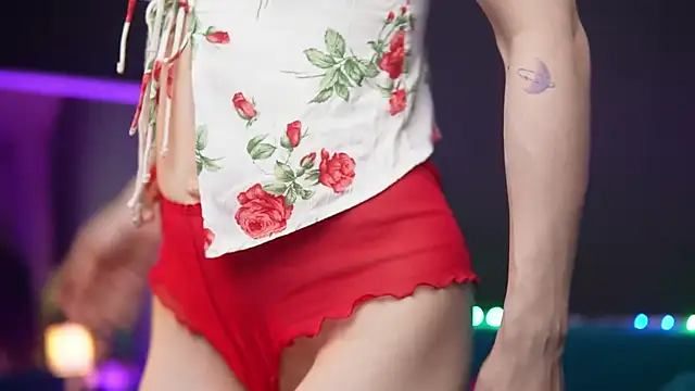 RubyRosa online show from April 3, 2026, 9:57 pm