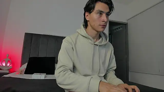 AlexanderHall online show from September 27, 2025, 8:58 pm