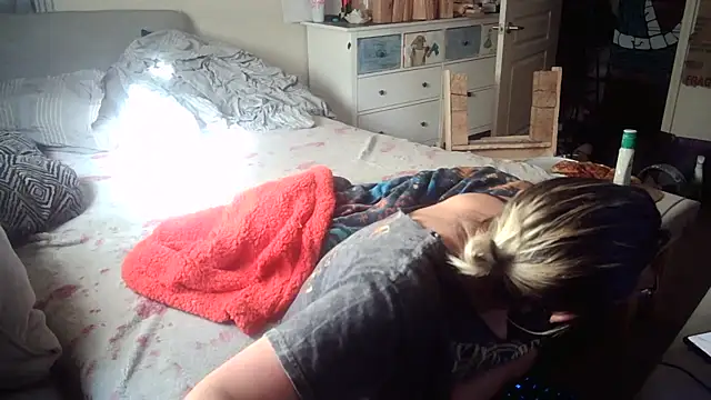 PremiumKitty online show from February 13, 2026, 5:31 pm