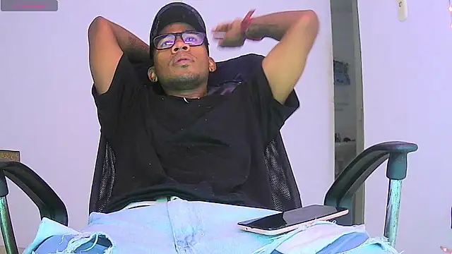 Clangel19 online show from January 16, 2026, 6:56 pm