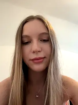 bbysonia online show from September 29, 2025, 12:10 pm