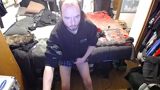 womenhateme69 online show from November 3, 2025, 7:09 am