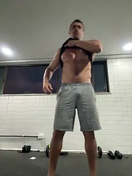 CasadoLutadorBigStuds online show from February 14, 2026, 9:11 pm