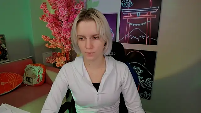 BethanyCloud online show from November 18, 2025, 5:45 am