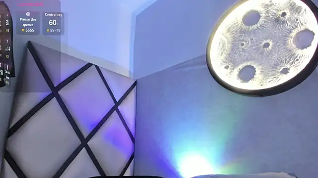 venus-03 online show from December 2, 2025, 3:23 am