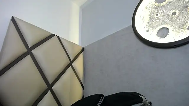 venus-03 online show from March 26, 2026, 3:45 am