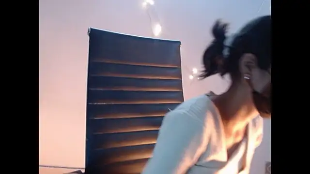  kamyaa09 online show from December 15, 2025, 6:23 pm