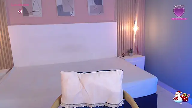 candy lux30 online show from November 25, 2025, 3:50 am