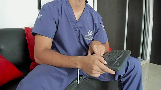 Snapshot of AndretiiAndCamila chatting on September 12, 2025, 11:54 am AndretiiAndCamila online show from September 12, 2025, 11:54 am