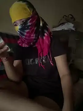 crazy111girl online show from February 11, 2026, 8:41 am