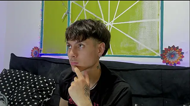 Dioniso guy8 online show from February 19, 2026, 8:27 pm