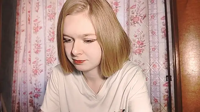 LiaVibes online show from March 23, 2026, 7:56 am