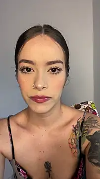 alysa g  online show from October 28, 2025, 10:12 pm