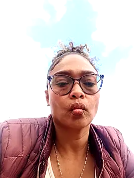 BiiancaEstradaa online show from October 14, 2025, 9:48 pm