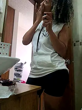 BiiancaEstradaa online show from February 21, 2026, 5:47 pm