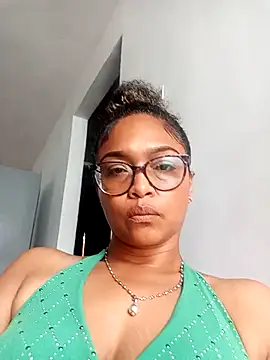 BiiancaEstradaa online show from March 12, 2026, 2:01 pm