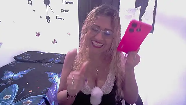 Skarleth Diaz online show from March 5, 2026, 4:08 am