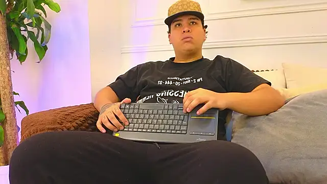 Naim Bennetsex online show from March 9, 2026, 6:45 pm