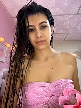 Lenapink19 online show from December 2, 2025, 8:48 pm