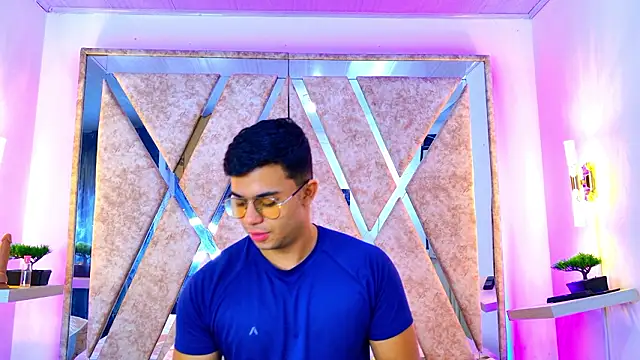 jayd muscle online show from February 12, 2026, 4:07 am