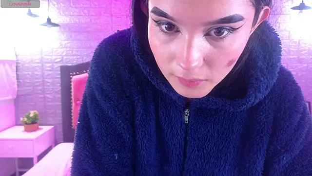 Natalie loffreda online show from January 12, 2026, 3:34 am