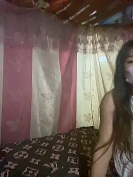 PhanHaa online show from October 26, 2025, 12:44 pm