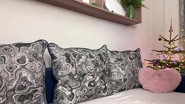 maria and alex online show from December 29, 2024, 4:51 pm