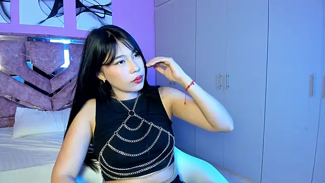 LICKY LOV online show from January 5, 2026, 5:27 pm