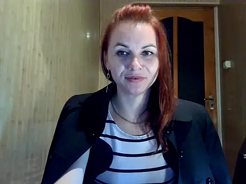 Kisa26311 online show from November 17, 2025, 8:47 pm