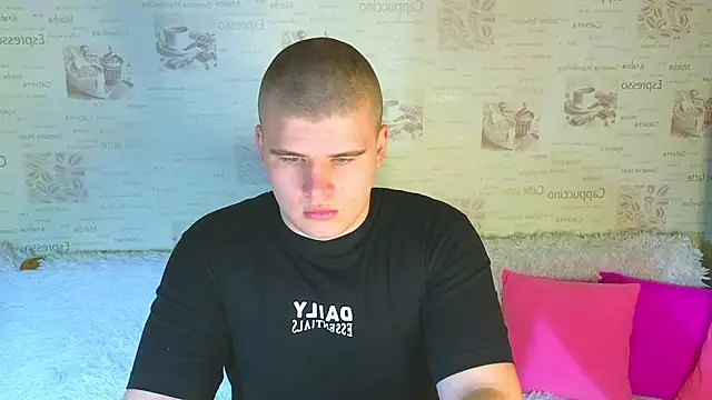 Snapshot of kittenmurr chatting on September 18, 2025, 9:28 pm kittenmurr online show from September 18, 2025, 9:28 pm