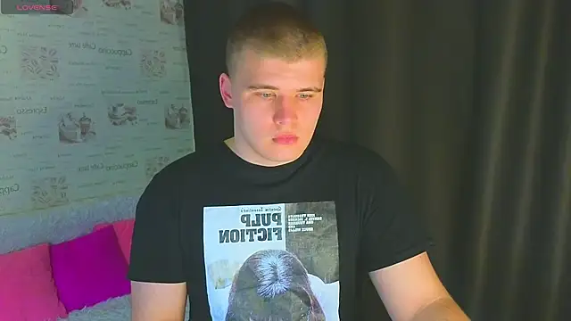 Snapshot of kittenmurr chatting on October 16, 2025, 4:30 pm kittenmurr online show from October 16, 2025, 4:30 pm