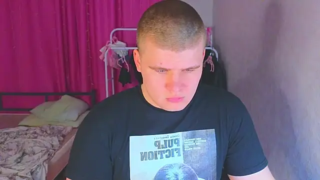 kittenmurr online show from March 29, 2026, 9:15 pm