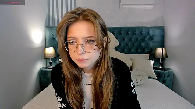 Snapshot of Grace_blush chatting on September 28, 2025, 7:47 am Grace blush online show from September 28, 2025, 7:47 am