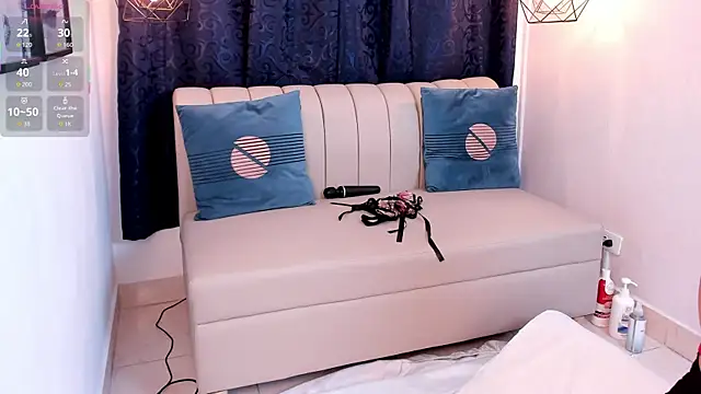 natasha moreno online show from October 2, 2025, 12:34 pm