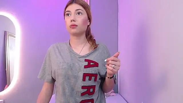 Sara slim online show from October 21, 2025, 2:40 pm