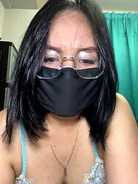 melyiaaa online show from January 6, 2026, 3:05 pm