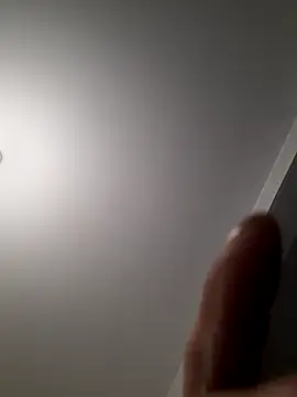 lukeluke69 online show from February 28, 2026, 8:32 pm