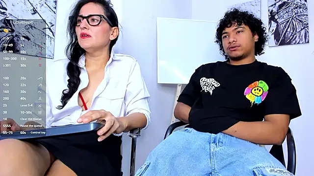 Miriam milf online show from November 6, 2025, 12:17 pm