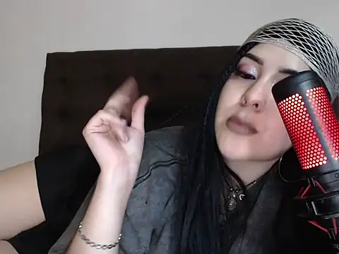 bluegoddessstoned online show from September 20, 2025, 8:26 am