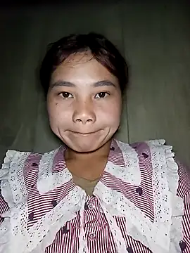 EllyBaby20 online show from November 8, 2025, 11:47 pm