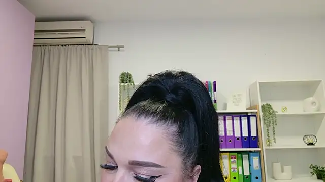 Snapshot of RubiHarper chatting on February 3, 2026, 6:40 am RubiHarper online show from February 3, 2026, 6:40 am