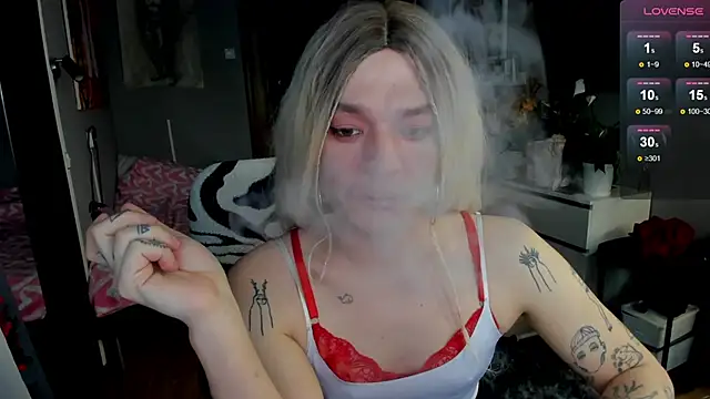 Snapshot of Kkkylie chatting on May 16, 2026, 3:58 am Kkkylie online show from May 16, 2026, 3:58 am