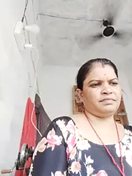 Snapshot of Bhavna_hot chatting on July 9, 2026, 10:52 am Bhavna hot online show from July 9, 2026, 10:52 am